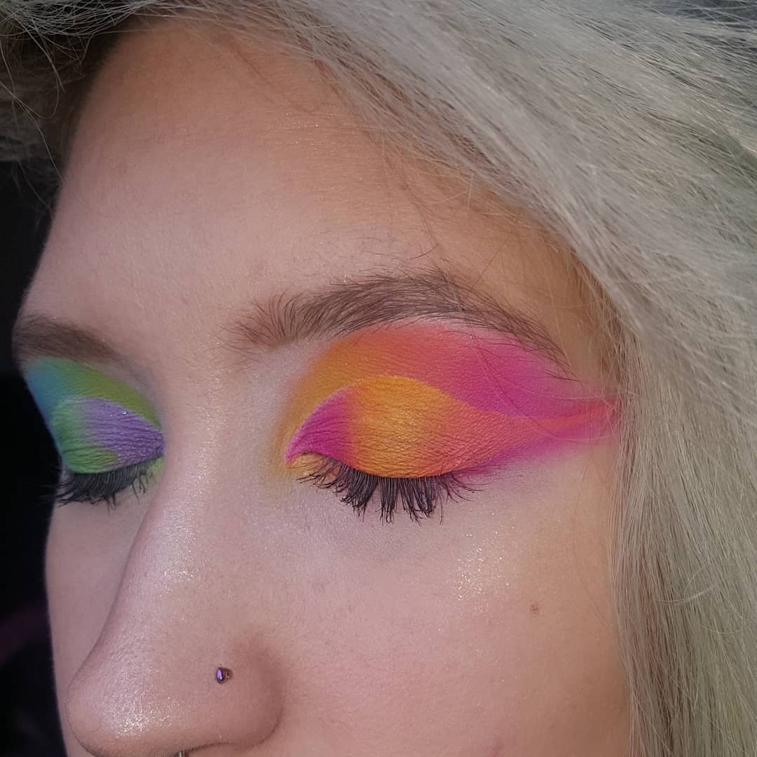 GlamCat13's tweet photo. #Pride #PrideMonth #PrideMakeupChallenge https://t.co/ydSMw9VYHg