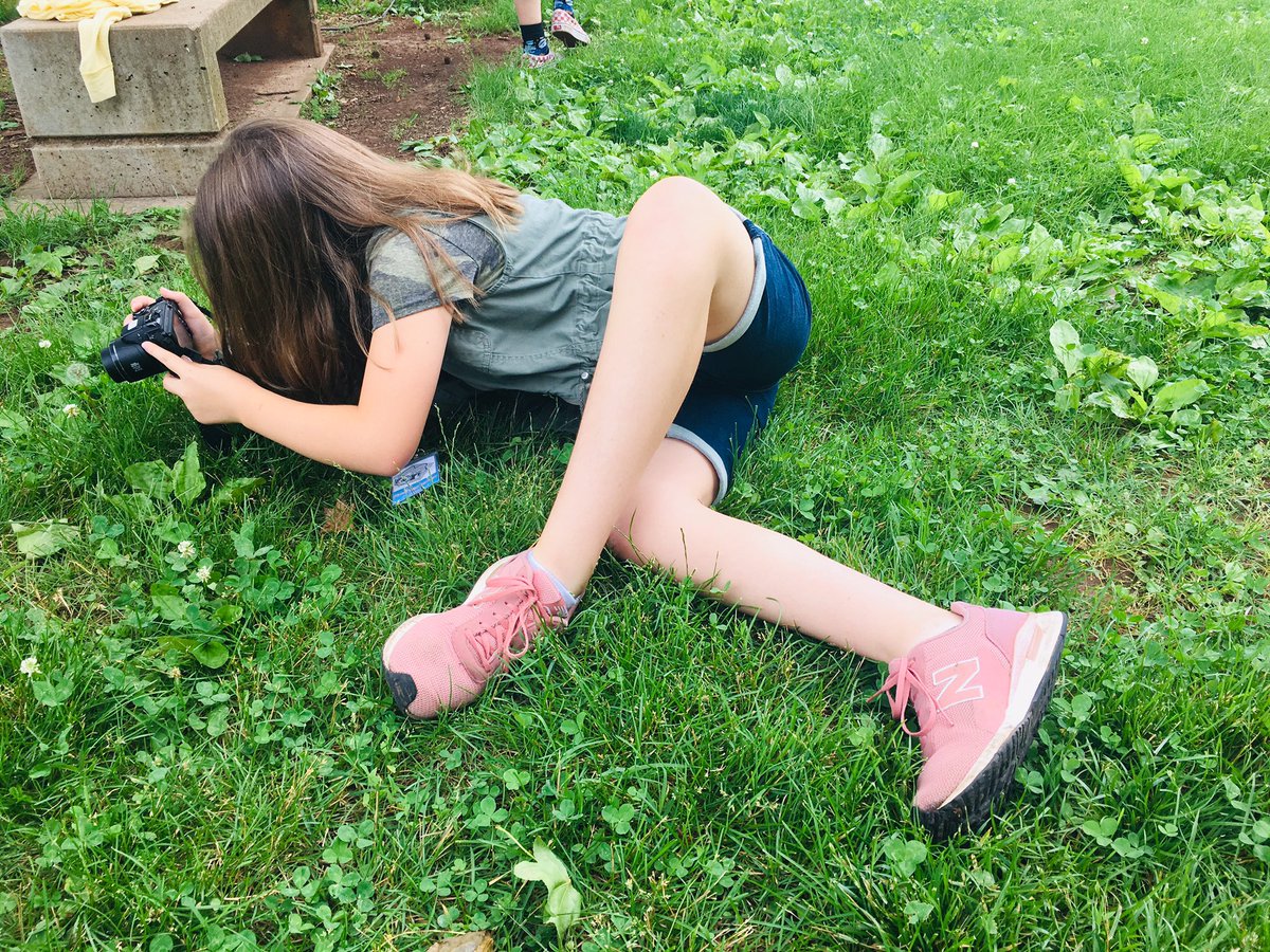 jencottengim's tweet image. Best part of teaching photography to young artists, besides their incredible work~ all the crazy positions they get into for their prefect shot! 😉❤️ #spsartworks @officialSPS @CowdenSPS