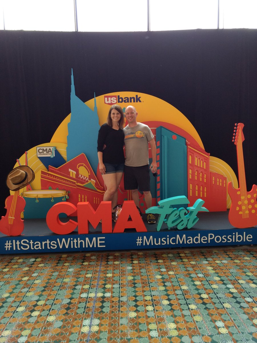 mskatiesteele's tweet photo. #MusicMadePossible #itstartswithME https://t.co/lcHmWBua6c