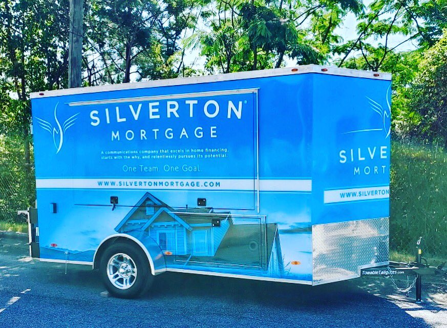 towabletailgate's tweet photo. Congrats to Mike and @SilvertonMtg on their NEW Towable Tailgates™ Extreme Tailgater™ Trailer! #tailgatetrailer #silvertonmortgage #mobilemarketing #mortgages https://t.co/ihNnNld7Jh