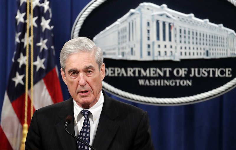 PolitiFact's tweet photo. Robert Mueller wants us to read the report. Are you up for it? It's 448 pages long, and PolitiFact's weekly bookclub will walk you through the reading, plus analysis and Q&amp;As. 
 
Sign up! https://t.co/n3p9g0c78L https://t.co/BczyQncNv6