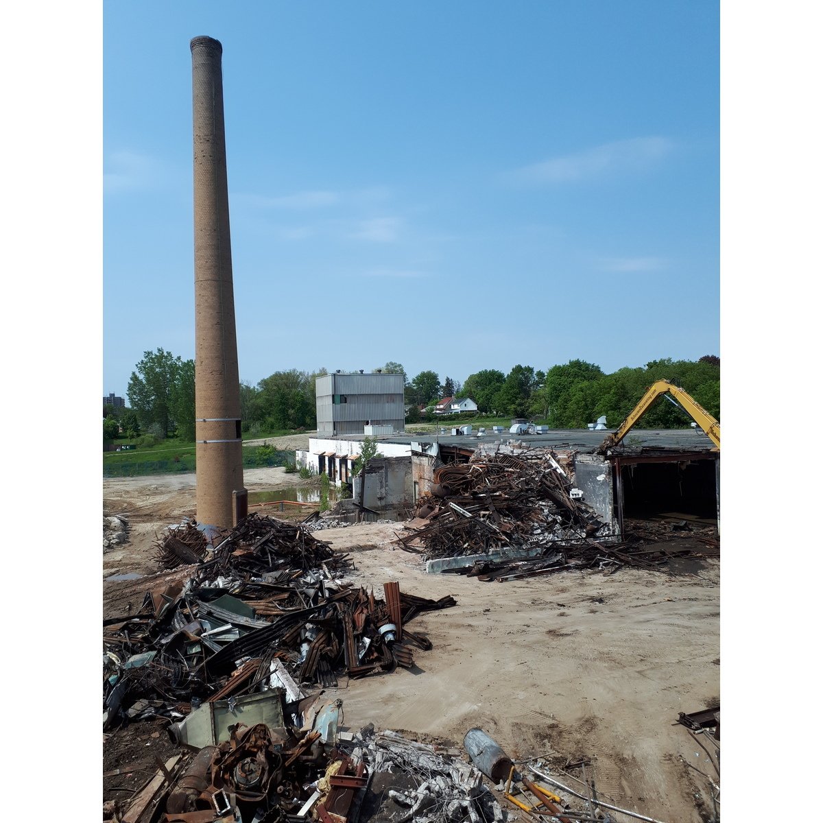 SierraWoodstock's tweet photo. We’ve taken a big bite out of the old McCormick Cookie🍪 and Candy🍭 Factory as demolition of the non-heritage portions of the building are well underway! 
 
#ldnont #construction #demolition #remediation
#heritage #progress #McCormicks #Changes #StayTuned https://t.co/smS9BbmaIv