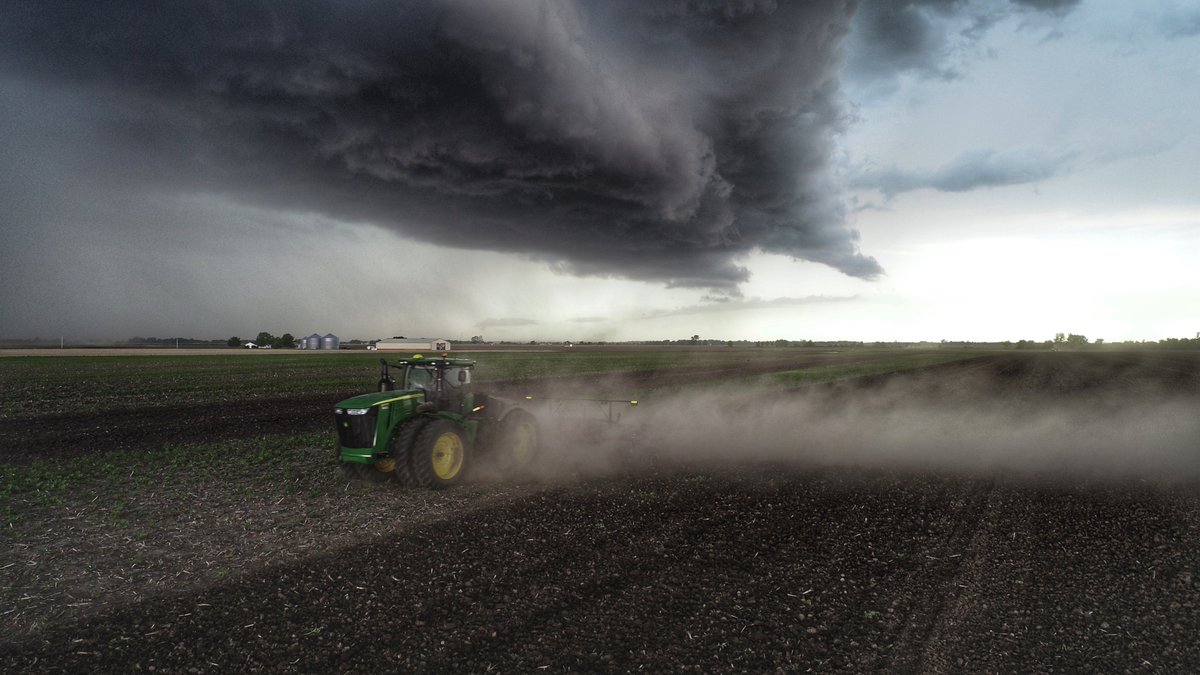 SamEathington's tweet photo. Just finished planting IL corn trials before the storm hit. Hopefully the seeds come up; our research farm team can capture the data. Big thanks @hunterwieber @coleagronomy and our field teams for the hard work and dedication this wet spring. #plant19 #replant19 #digitalfarming https://t.co/vTPfd9LZtG