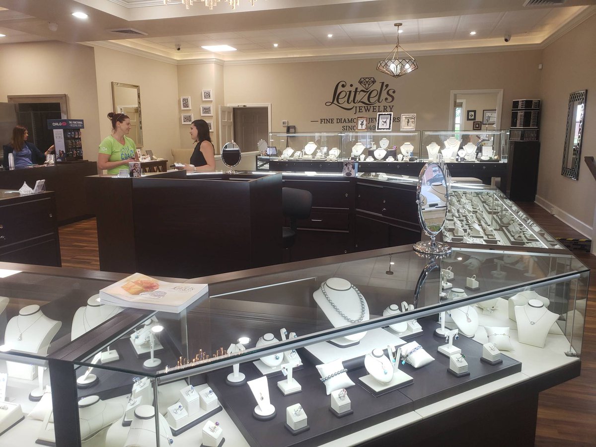 LV_Chamber's tweet image. We're at Leizel's in Hershey and ready to start our Business After Hours! Are you coming?