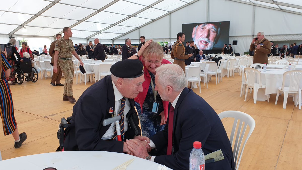 Lovely photos of <a href="/jeremycorbyn/">Jeremy Corbyn</a> marking the 75th anniversary of D-day with D-day Veterans in Normandy today.

#ForeverInTheirDebt