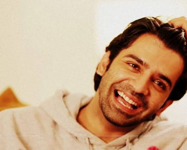 team_barun's tweet photo. @mrhegde @gulenaghmakhan @screenjournal @BarunSobtiSays @cupalwaysfull @kaur_dalljiet @abhaasmehta Thank you Barun for being our Arnav Singh Raizada and specially for Being you ❤️ Can’t wait for your upcoming projects | 

#8YearsOfIPKKND #8YearsOfASR #BarunSobti @BarunSobtiSays https://t.co/oaipdcMzUD