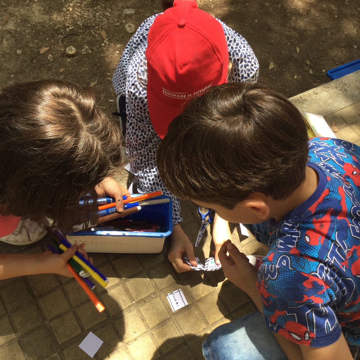 5AIsGuadazzonis's tweet photo. #amicORTO si prepara per la festa di fine anno scolastico 👋😊🥬🥒🥕 Sarai bellissimo!

#scuolaAttiva
#cooperazione https://t.co/ufLwZ8KdEU