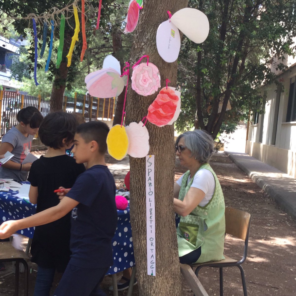 5AIsGuadazzonis's tweet photo. #amicORTO si prepara per la festa di fine anno scolastico 👋😊🥬🥒🥕 Sarai bellissimo!

#scuolaAttiva
#cooperazione https://t.co/4hwogGkVQB