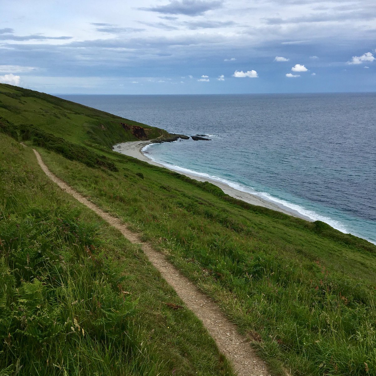 WillYouBeMyGP's tweet photo. Yeah, you *could* go to the gym and run on a treadmill for a while. Or you could move to Cornwall and run out your front door.  That's what @Sal_Photo  did... #willyoubemygp https://t.co/PRi7gp0pnx