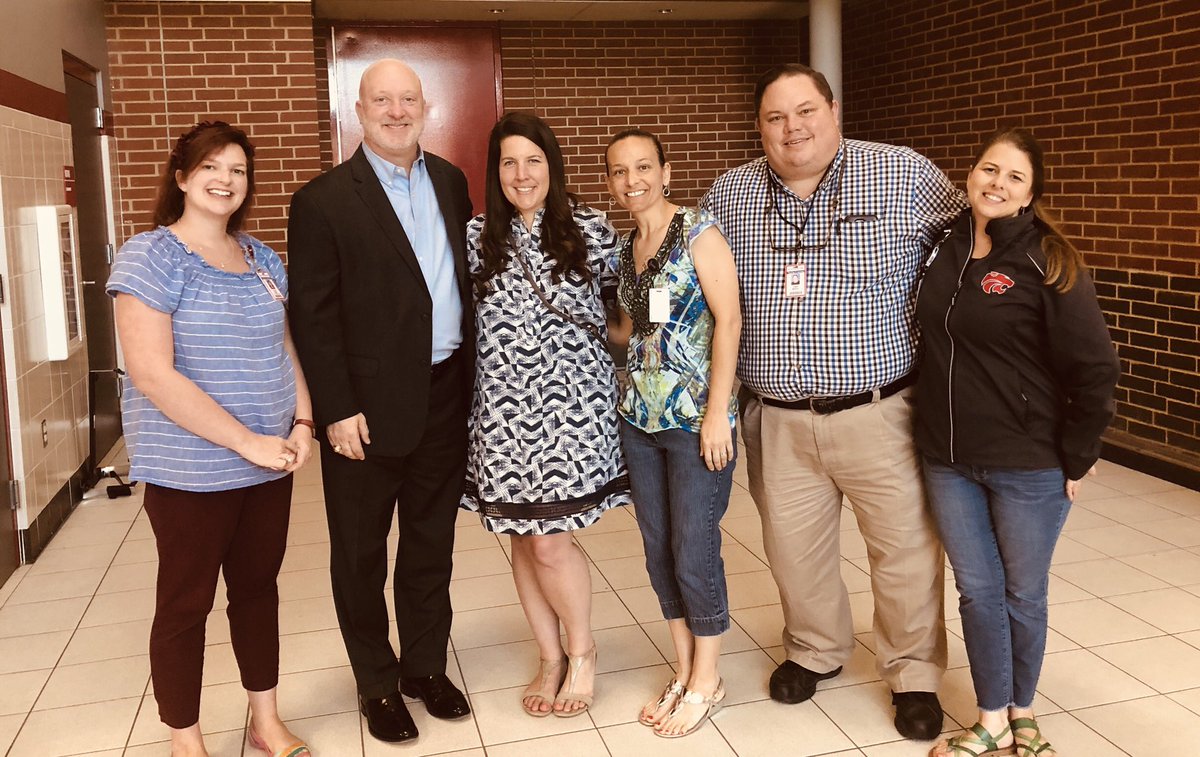 JohnnyLathrop2's tweet photo. Great day in @SplendoraISD with @wildmanla @ptillery1020 and crew on culture and Social and Emotional Learning! @IHeartCKH https://t.co/Ah0ux78VQs
