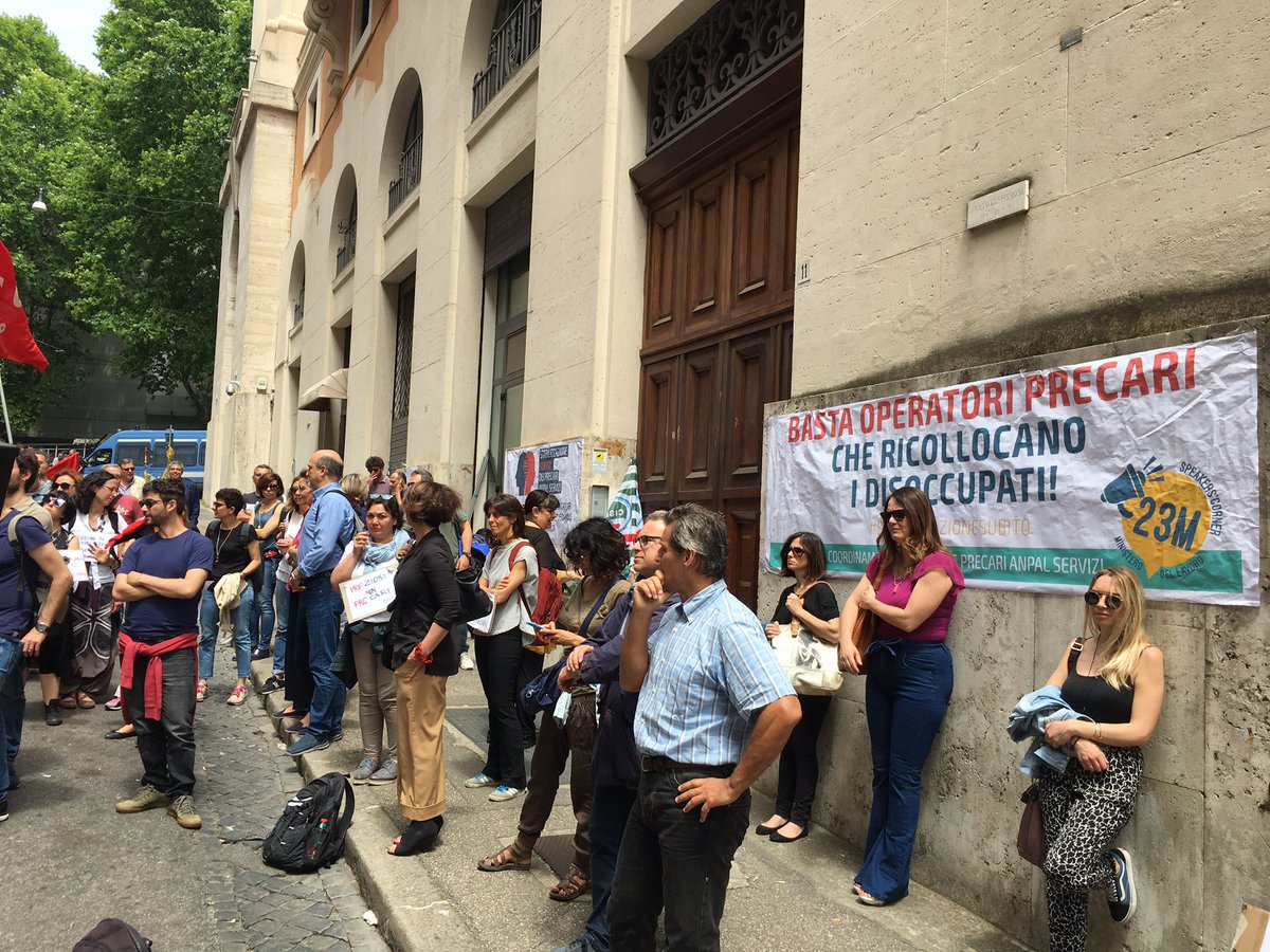 CrackJobsAct's tweet image. #6g #RedditoDiCittadinanza sciopero e speaker’s corner dei lavoratori #Anpalservizi: 12 giugno ottenuto incontro al Ministero del Lavoro facebook.com/CrackJobsAct/p… @valconte @furiacervelli @lidiabaratta @agorarai @Open_gol @IlPaeseSera @CLAP_RM @tpi @ilmanifesto @TgLa7 @Tg3web