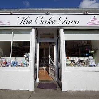 DeliciouslyDate's tweet photo. 🚨New Stockist Alert: The Cake Guru, Dundee, Scotland🚨

Today's fabulous new stockist is Wendy at The Cake Guru🎂🍰 based in Broughty Ferry! 

 #cakes #dundee #datenectar #datesyrup #datemolasses #naturalsweetner #vegan #glutenfree #caramel #plantbased #refinedsugarfree https://t.co/zOo64nEl6O