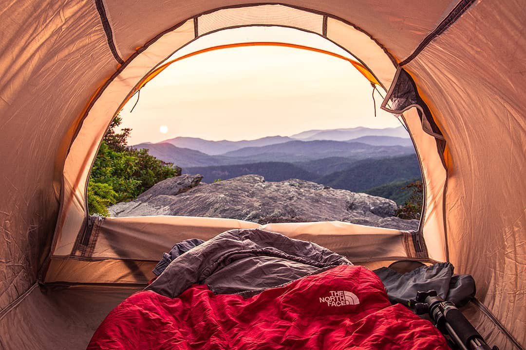 Perks of camping on a cliff 👌
Photo by Justin Cushman on Instagram

#nikon #d7200 #photography #sunrise #sunset #camping #linvillegorge #exploreboone #itsbetterinboone #adventure #boonenc #ncoutdoors #appalachian_explorers #appalachianmountains #blueridgemountains