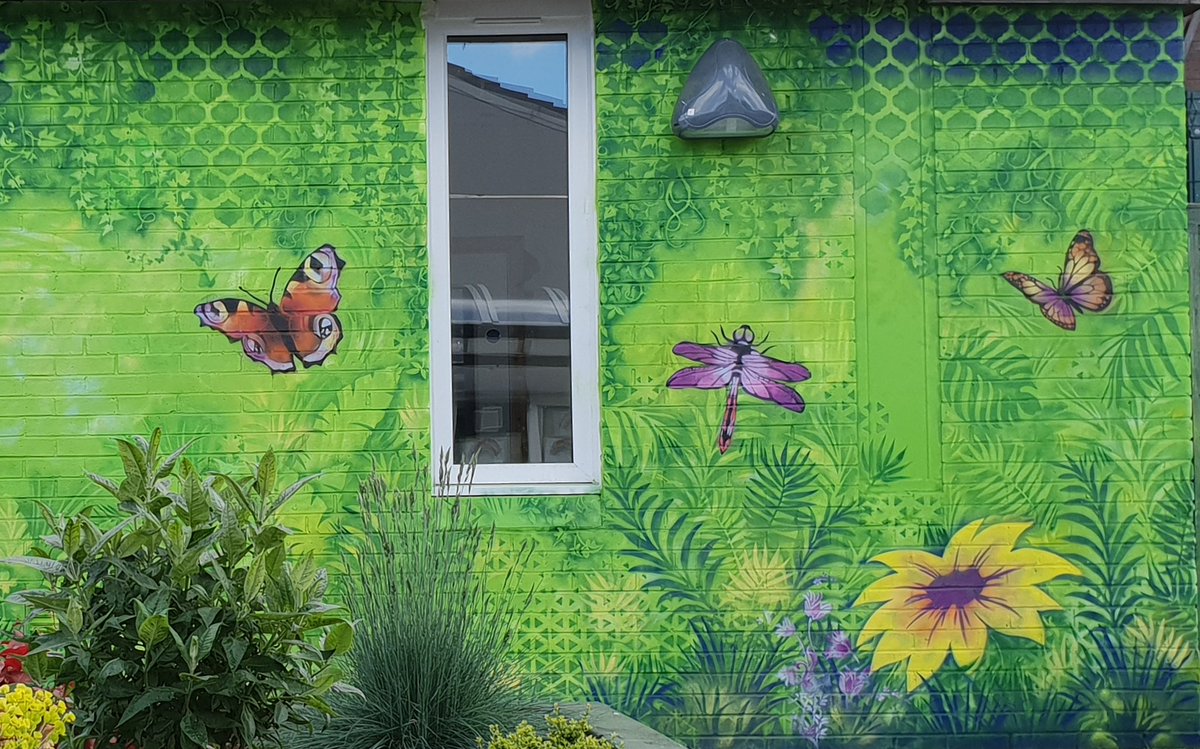 Photography_GHS's tweet photo. Our wall mural for Redburn keeps growing! Almost done now https://t.co/AMRNqxelEl