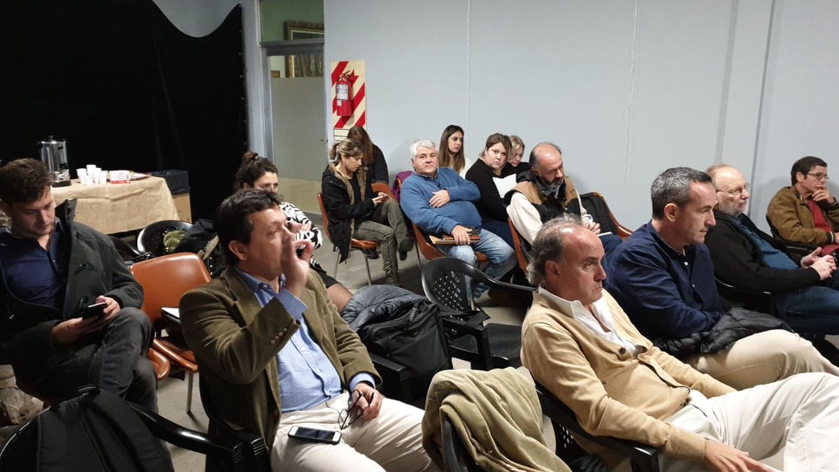 GLOBA_PBA's tweet photo. #LaboratorioPyMEx
Ahora es el turno de Gustavo Behar de #Novotex:
“Teniamos claro que había que resignar márgenes y fijar precios con costos variables para abrir mercados. Nos tuvimos que capcitar y nos apoyamos en #GLOBA”
¡Gracias @FlorCarbo y a todos los que participaron! https://t.co/eBvzWKzQ8d