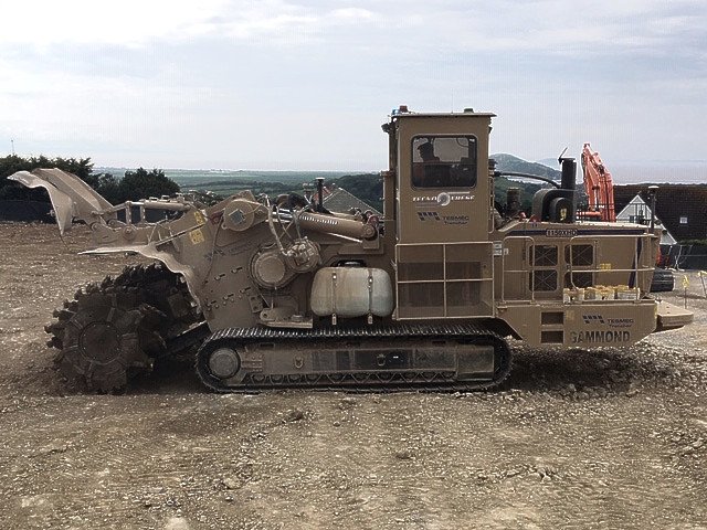 Lovell_UK's tweet photo. Overcoming challenging ground conditions with this Rock Hawg at our Keepers Gate development in Weston super Mare. This machine is plateauing the plots ready for foundation works to commence! #LovellSWSW #building https://t.co/PWmqv2hc1T