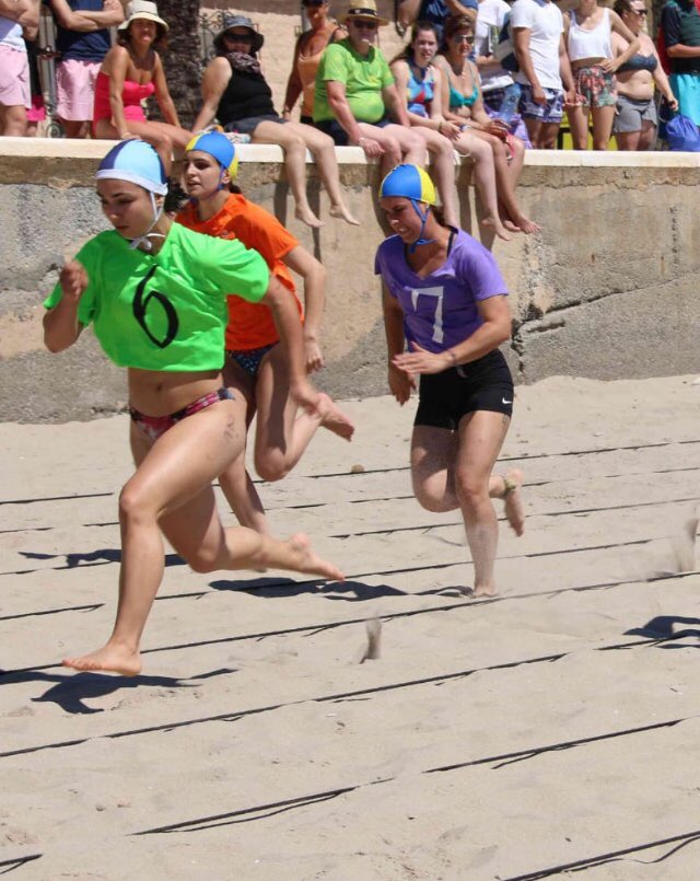 Nuestra #DeportistaThePlayMaker <a href="/serena_JLobato/">Serena Juan Lobato</a> absoluta dominadora de las pruebas de Banderas y Sprint en el Regional de Playas de Salvamento Acuático Deportivo celebrado en Alicante el pasado fin de semana! 💪🏆 guadanews.es/noticia/55493/… #Campeona #leadership #Sponsorship