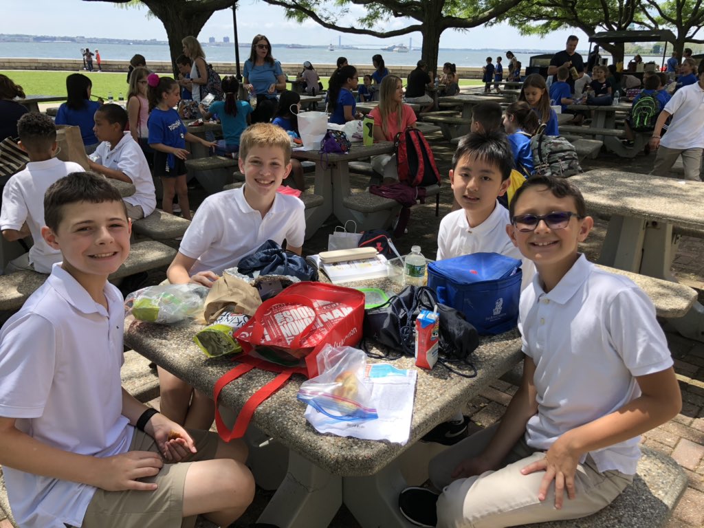 BCDS_History_56's tweet photo. It’s feeding time. We couldn’t have a prettier day picnicking at Ellis Island with @BuckleyCDS students. https://t.co/guXQX2YstA