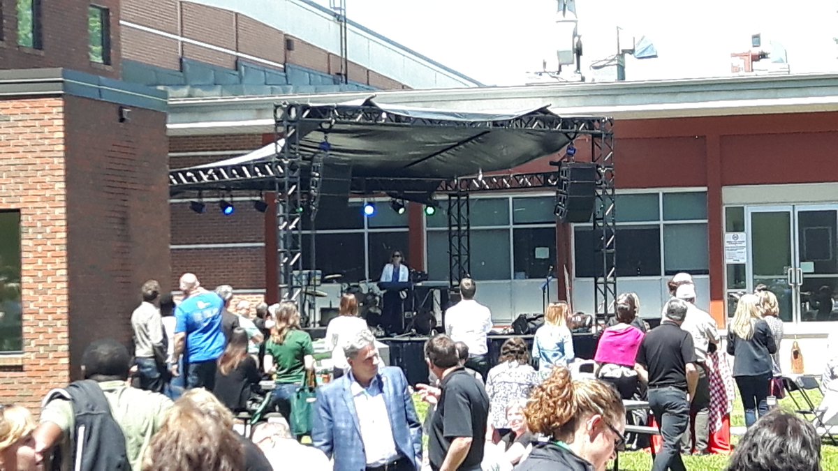 TrendifyLive's tweet photo. We are
@cheryljensen's #ACBBQ
#Ishkodewan @AlgonquinColleg @AlgonquinARIE #great music https://t.co/P5QtOZjInH
