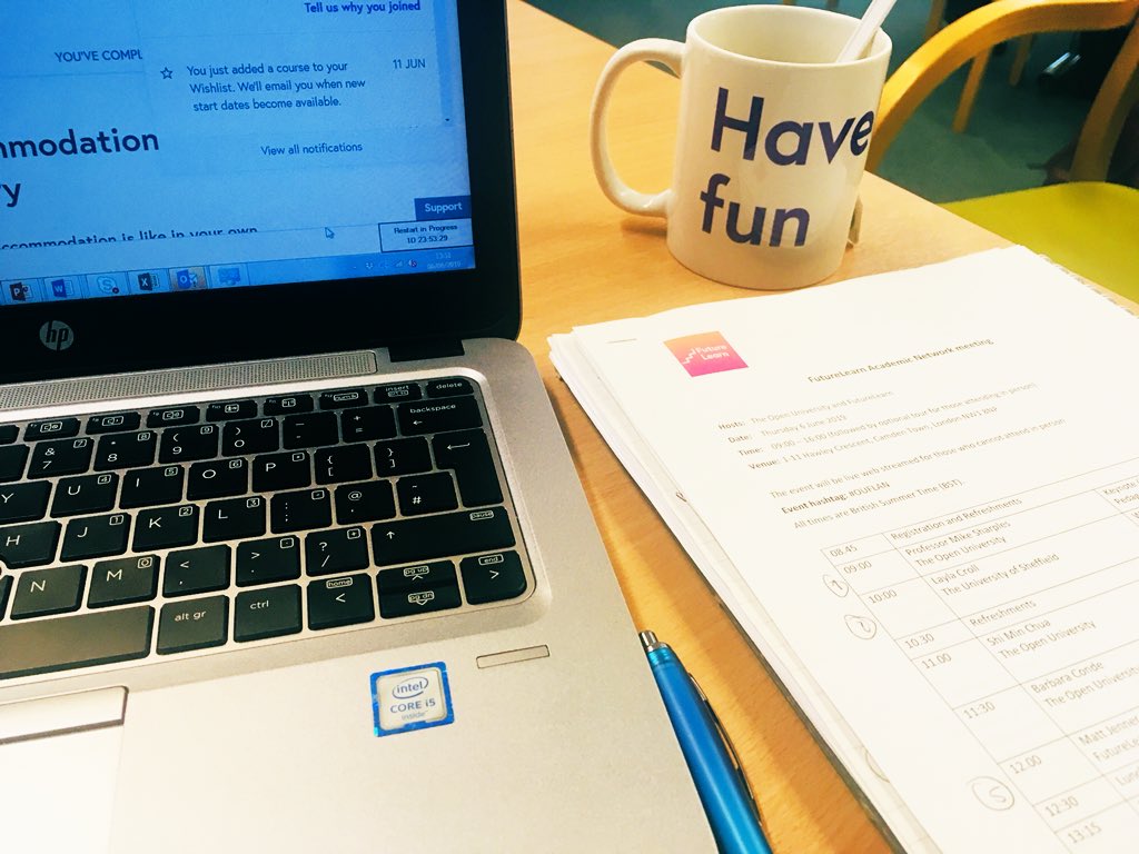Baliconga's tweet photo. I attended the #OUFLAN meeting in London today to share my research about #MOOCs, learn from others and have fun, of course ! 🙂 https://t.co/U6AcEgcr7B