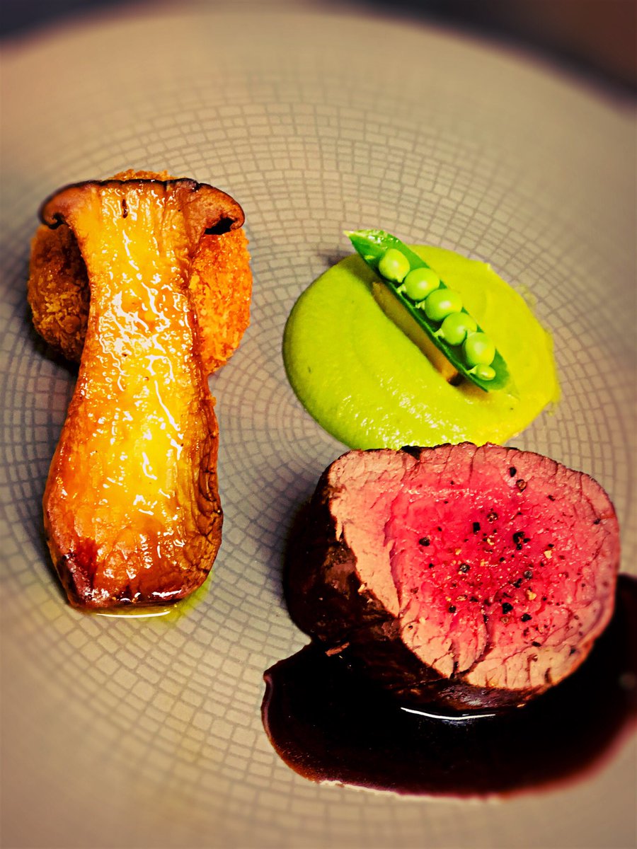 nutsfood's tweet photo. A belting #Nuttersmasterclass @NuttersOfficial this afternoon Limousin beef fillet / black cherry and lemon soufflé 🍒 amongst the dishes demonstrated https://t.co/X7XNVgvs6N