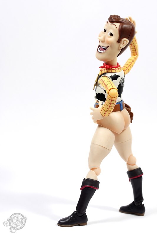 *Si Woody de Toy Story hiciera una porno gay diría "Tengo una serpient...