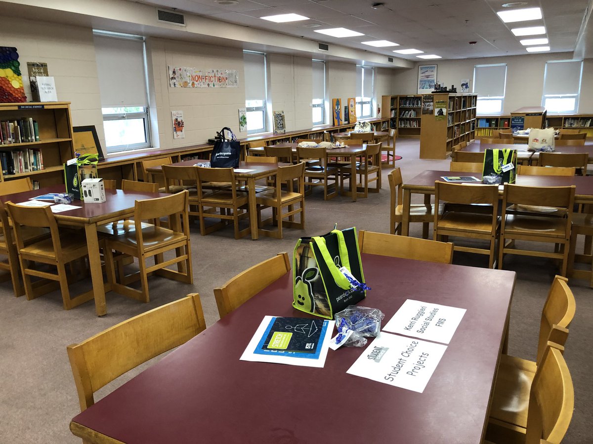 ★彡 ᗪEᗷ ᖇᗩᗰᗰ 彡★ tweet media