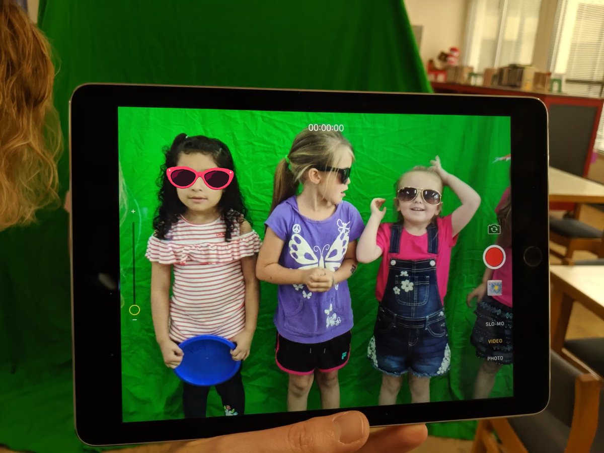 shulertech's tweet image. Kindergarten students describing summer activities and weather!  #summer @DoInkTweets