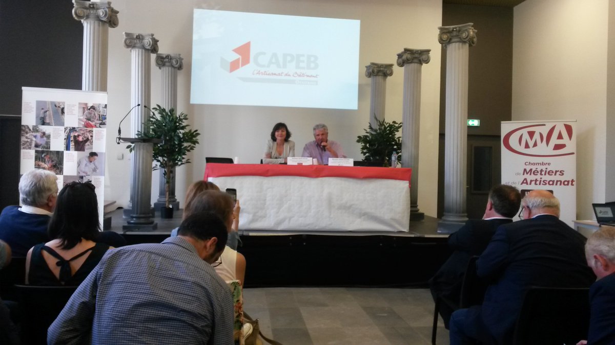 CapebHerault's tweet photo. Assemblée Générale de la CAPEB Occitanie jeudi 6 juin avec l'ensemble des représentants des 13 départements de la région, en présence de Roland DELZERS. A 15h nous avons accueilli Mme Carole DELGA pour un débat sur l'artisanat du batiment en Occitanie. https://t.co/Tw5gwMvtcS