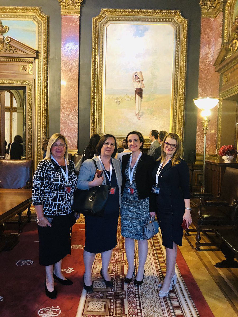 VDebiaisSainton's tweet image. Many 👏🏼 to  @ro2019eu for the fruitful meeting with DG higher education 🎓 on #EuropeanEducationArea #EuropeanUniversities #automaticrecognition #EUStudentCard  #STEAM
and future @EUErasmusPlus programme