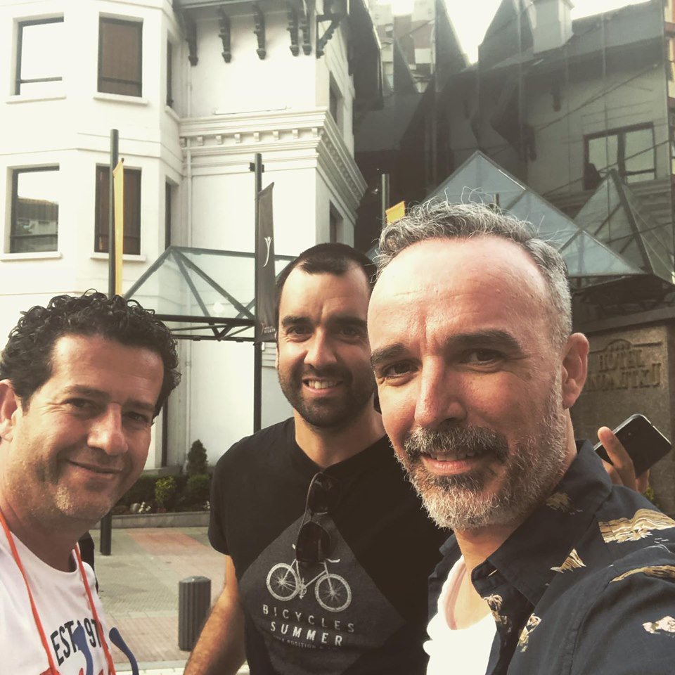 pymeraliaonline's tweet photo. #Pymeralios acabats d’arribar a #Bilbao, preparant nous projectes. #Pymeralia #marketingonline #socialmedia #web #novesoportunitats https://t.co/GCPNYNYMP8