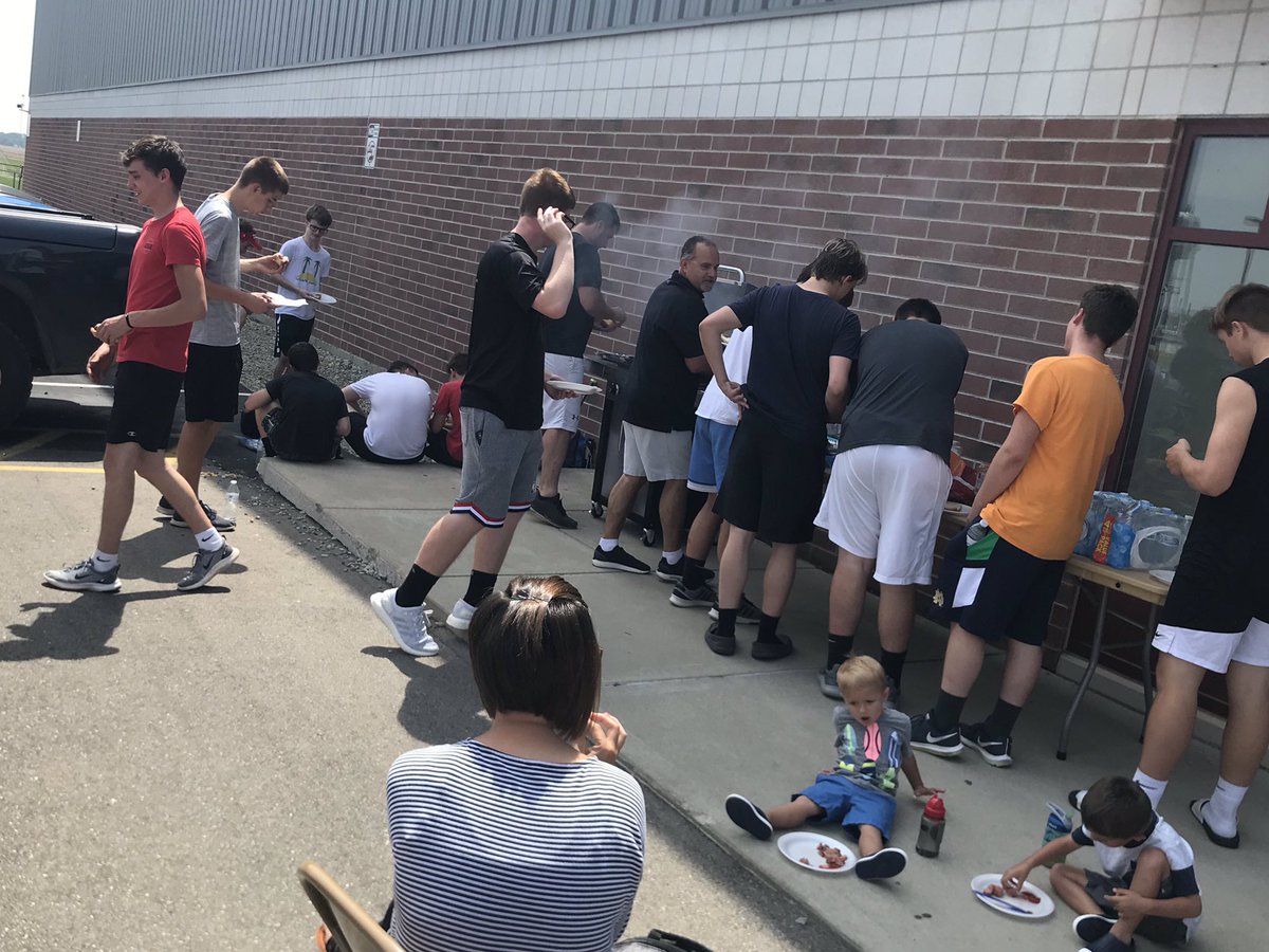 Hauser Basketball tweet media