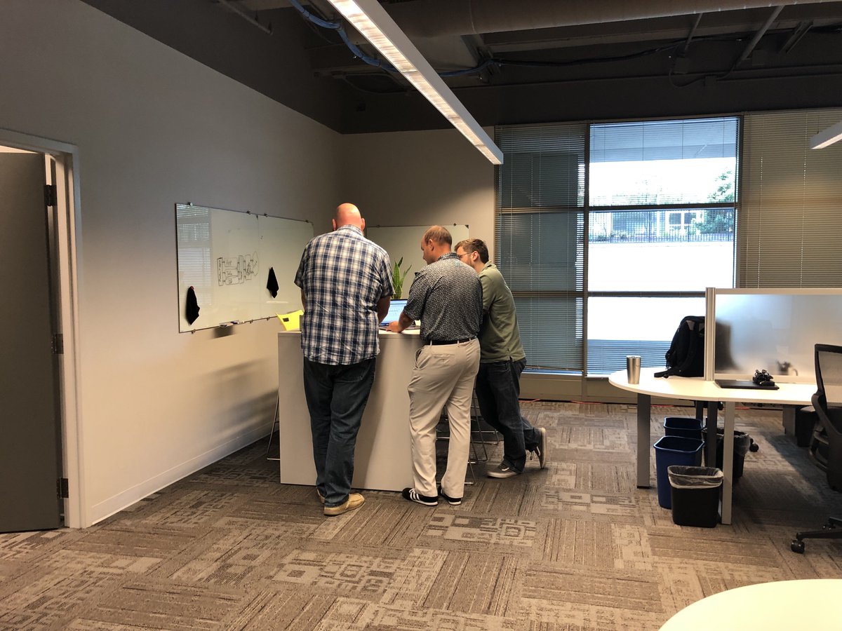 Pivvot_Inc's tweet photo. Our team loves #problemsolving. Three #pivvot #leaders from three different departments putting their heads together to find a #solution. #itstimetopivvot #saas #geospatial #creative #GIS #cloudsecurity #machinelearning #integralink https://t.co/Nbxlqqc30q