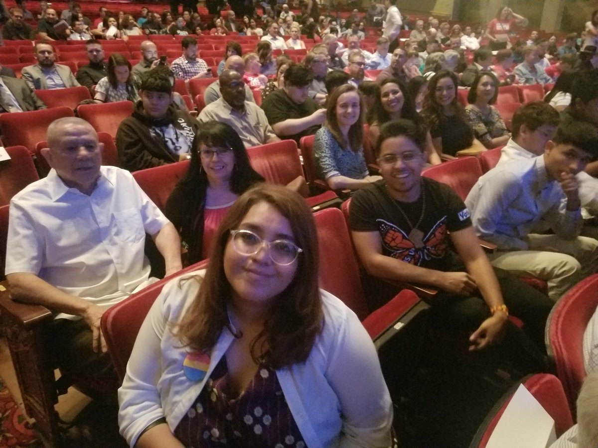 carlosforphx's tweet photo. Good morning! Looking forward to seeing everyone today at the Orpheum Theatre. #carlosforphoenix https://t.co/9DXkLOVnmy