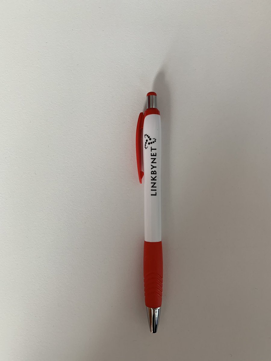 chasseuse2007's tweet photo. Merci Ă #LINKBYNET ravie et heureuse que vous soyez la premiĂšre entreprise engagĂ©e aux cĂŽtĂ©s de #MoreHuman4all dans lâaccompagnement et le parrainage de personnes en rupture professionnelle et en recherche dâemploi ! Signature aujourdâhui de la convention de mĂ©cĂ©nat. https://t.co/gU4S8jJJul