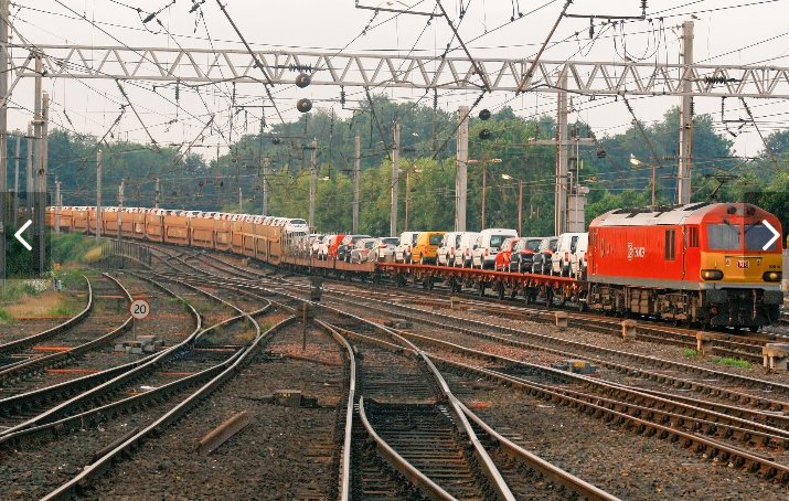 RailwayCentral's tweet photo. Modern #Motorail.... #Class92 92016 approaching #Carlisle
with #Didcot - #Arpley - #Mossend haul of ubiquitous #Cartics, combined with ballast wagons which are out of sight on the rear....
#StevenAtkinson 10/07/13.... @RailwayCentral https://t.co/7oWPr3nfZw