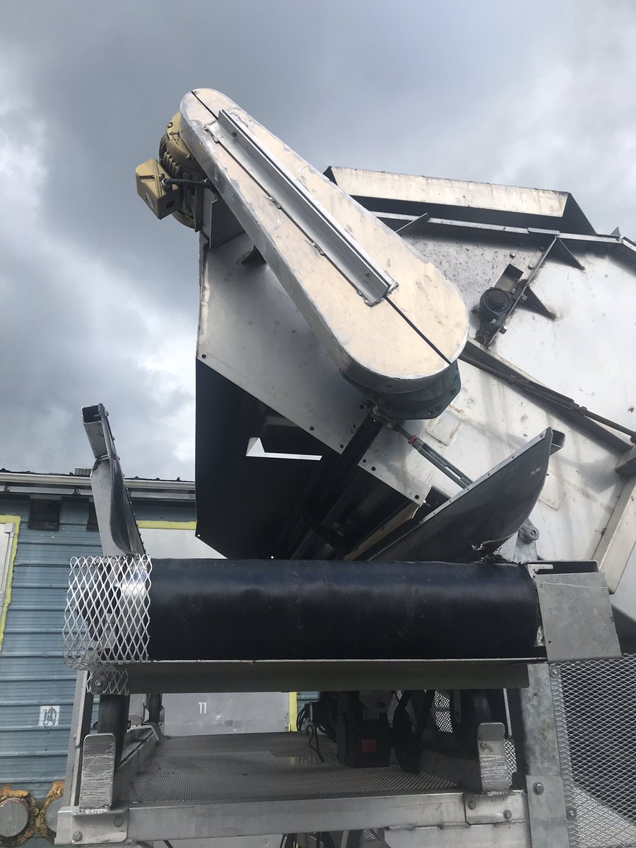 EmilyAgSafe's tweet image. Is your equipment properly guarded? Contact @AgSafeBC for any questions involving safe guarding requirements #FarmSafety