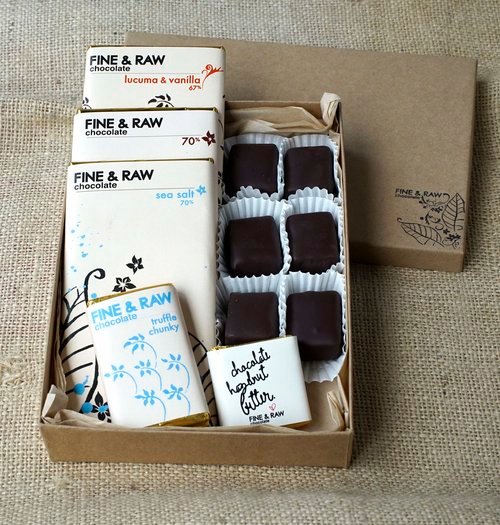 Nothing is sweeter than the support of HRN members!

We're celebrating our 10th Anniversary and Summer Membership Drive with brand new gifts. Become an HRN premium member ($250), and you'll receive this <a href="/fineandraw/">fineandraw</a>  HRN 10th Anniversary Bonbon Deluxe Set!

heritageradionetwork.org/donate