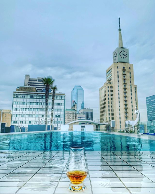 This photo was taken <a href="/thestatler/">The Statler</a> after my first stay in Dallas. Months passed and I just found myself resting on my bed in the same hotel to write a #tbt post and saw this gorgeous shot.

That being said, I am here in Dallas for some events, bar hopping … bit.ly/2XqN1tI