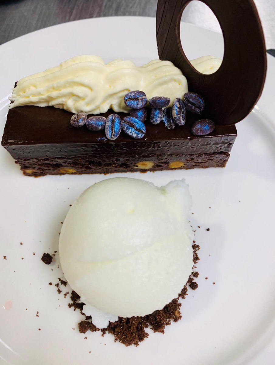 Our mocha crémeux is incredibly more-ish... can you resist? 😋🦊

#Pudding #Dessert #Mocha #Chocolate #Coffee #Cream #PoshNosh #Peterborough #Dinner #Menu #Folksworth #Delicious #Restaurant #Sorbet