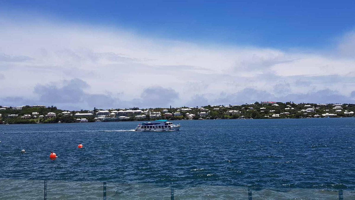 PrivClientHub's tweet photo. Sunny lunch @Transcontinental Trusts: International Forum #TransTrusts #Bermuda https://t.co/riVCJZ25y4