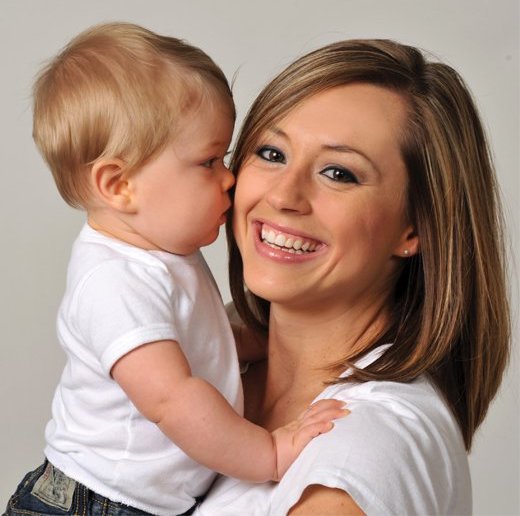 _AshleyBratcher's tweet photo. The 1st thing said to me when I announced my pregnancy: "I can't believe you're giving up your dreams for this." STOP making women feel like they can't have successful, amazing, fulfilling lives w/ children. Your words speak life or death. #ForEveryWoman @savethestorks #sponsored https://t.co/ZUPFGjbD0Z