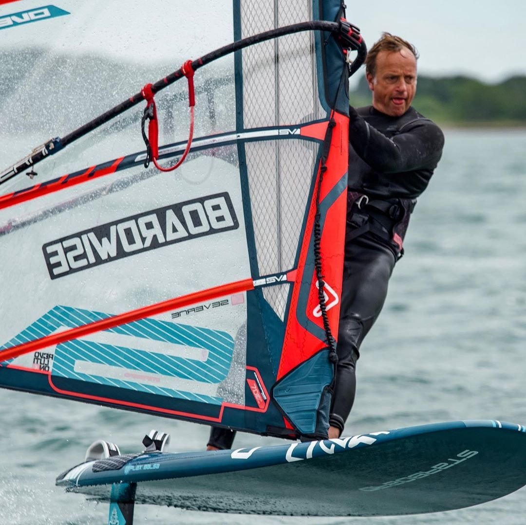 ArmySportASCB's tweet photo. Great day on the water at the Army Inshore Sailing Centre for the first time #Windfoilers who managed to take flight after a matter of hours! See all their courses at https://t.co/BmLOClZIl5 @SailArmy #dinghy #paddleboarding #kitesurfing #windfoil https://t.co/2OHjdAq1tL