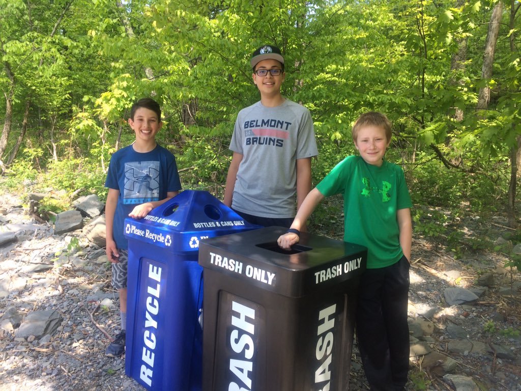 mdcarpenter's tweet photo. 6th graders at #BFAirfax developed a plan to further UN #SDG14 Life Below Water in their community! Working with the Town Manager to install trash and recycling containers. https://t.co/8DeX53whgX