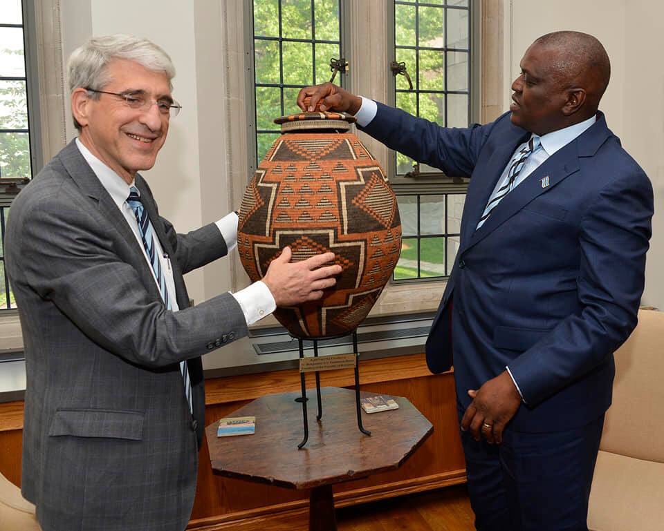 OfficialMasisi tweet picture