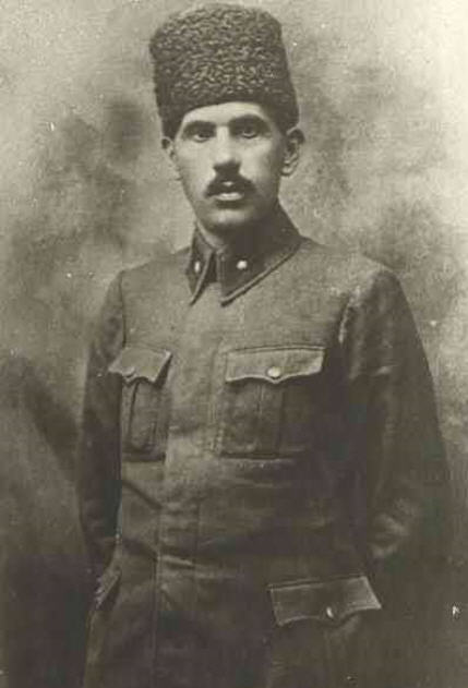 Uživatel Erhan Çifci na Twitteru: „Bugün de yine Millî Mücadele kahramanlarımızdan Kâzım Özalp'in vefat yıldönümü. Mustafa Kemal Atatürk'ün ilk gençlik yıllarından itibaren en yakın arkadaşlarından biri olan Kâzım Özalp, yaşamı boyunca ona