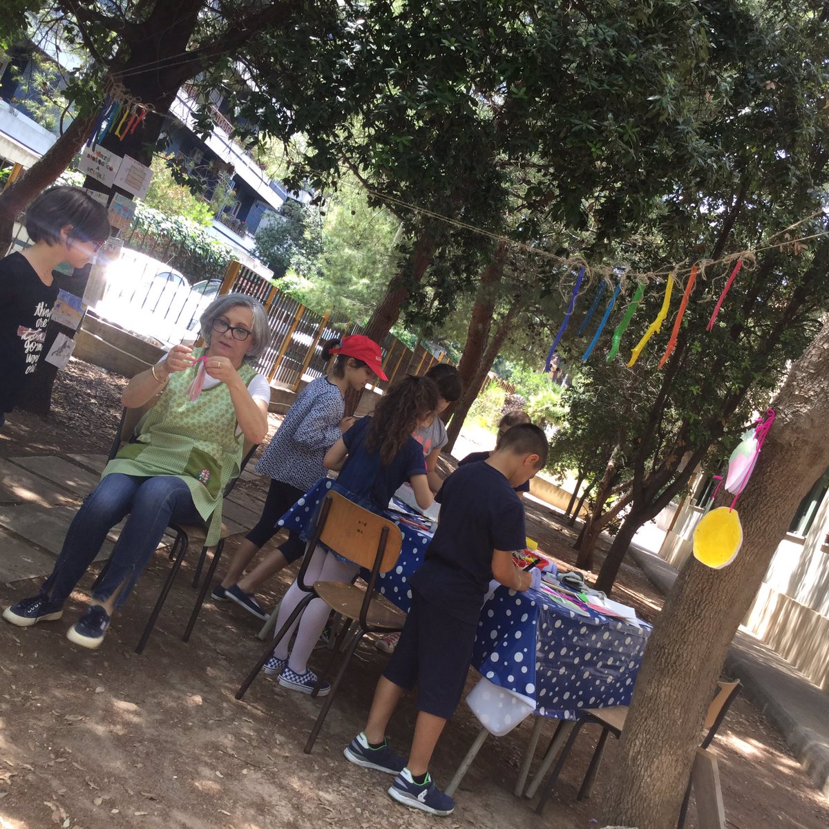 5AIsGuadazzonis's tweet photo. #amicORTO si prepara per la festa di fine anno scolastico 👋😊🥬🥒🥕 Sarai bellissimo!

#scuolaAttiva
#cooperazione https://t.co/gQ2NDygkdD