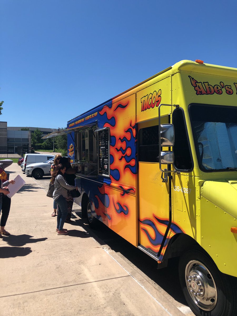 jgorenairving's tweet photo. #ELSummit19 https://t.co/rl5V3iQU8Z
