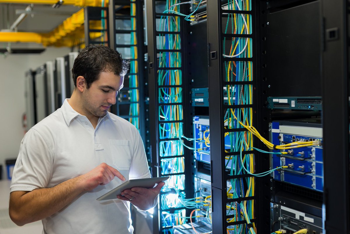 chadmattix's tweet photo. A new report from @GMI_US predicts that the #SDWAN market will reach $17 billion by 2025. #GlobalFieldTechs #ITdeployment https://t.co/gmD68kUlFo https://t.co/qzkbyU8jIG
