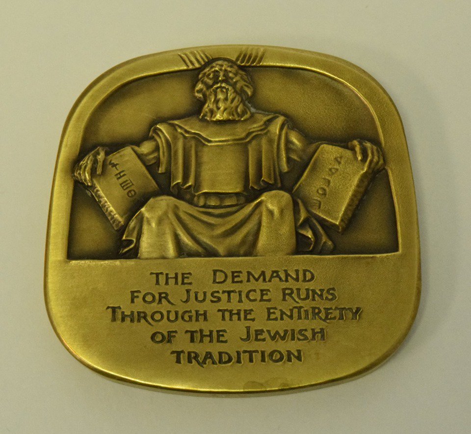 In honor of Shavuot, learn about the June Object of the Month, the Ruth Bader Ginsburg medal currently on view in "Striking Medals: 50 Years of the Jewish-American Hall of Fame." The medal features imagery of Moses and the Ten Commandments, relating Ginsburg’s work as a (1/2)